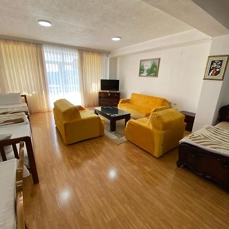 Hotel Venecia Apartments สตรูกา ภายนอก รูปภาพ